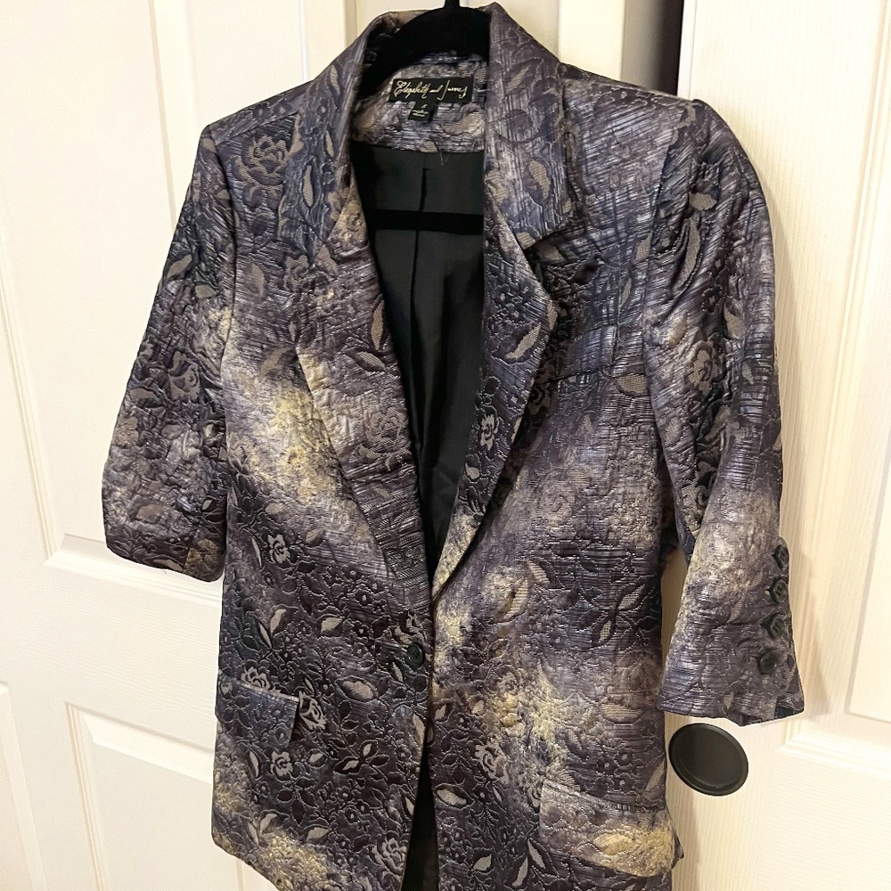 Elizabeth and James Black and Gold Blazer Size 8